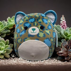Squishmallows 11" Enos the Snow Leopard Plush KellyToy 2022 New